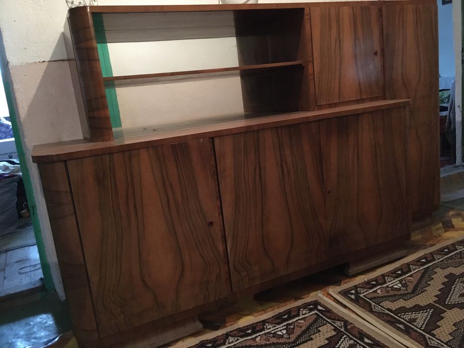 Mobila veche vitrina