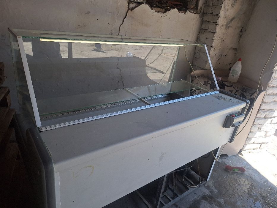 Ветриный холодильник İzayn