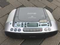 CD cu Radio-Cass, original Sony, stare buna, citeste mp3.