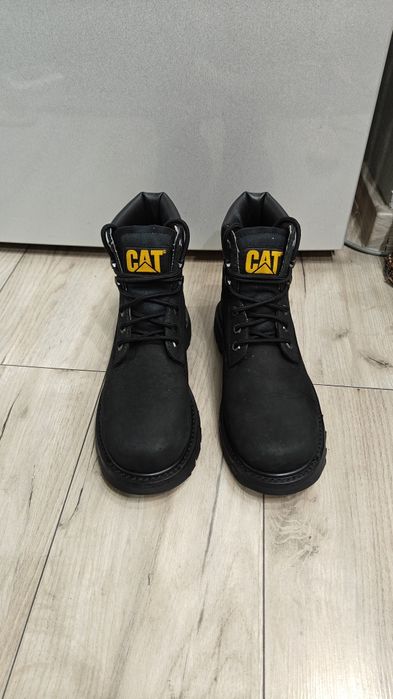 Caterpillar mărimea 42