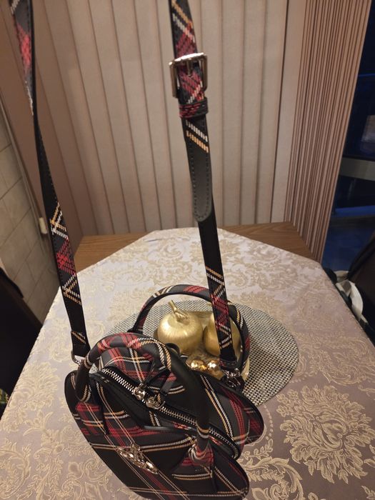 Дамска чанта тип сърце