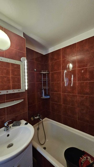 Inchiriez Garsoniera in Tei, spatioasa si complet utilata, proprietar