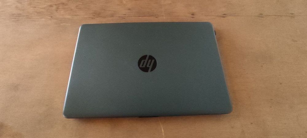 HP 250 G8 i3 4/1 t