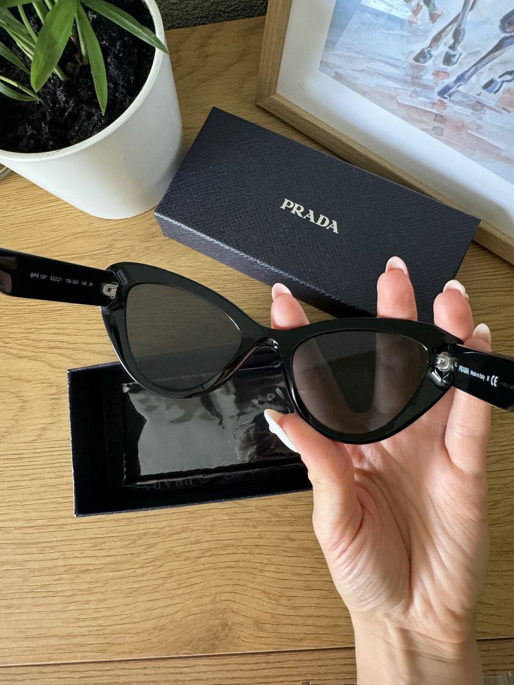 Prada слънчеви очила PRADA SPR 13Y 1AB-5S0