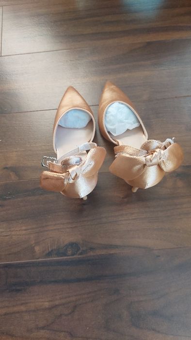 Официални обувки