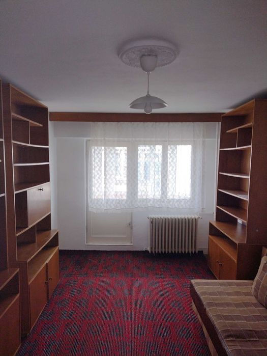 Proprietar închiriez termen lung ap. 2 camere decomandate Șos.Panduri