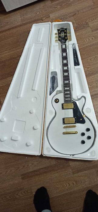 Gibson белый в золоте