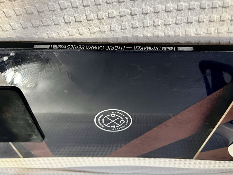Snowboard HEAD Daymaker 159W + legături THREE