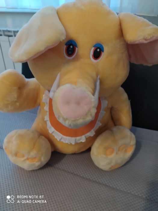 Плюшена играчка слон