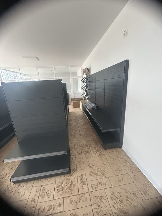 Rafturi metalice pentru magazin