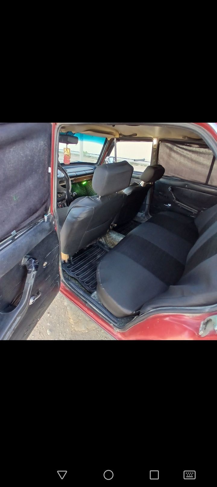 Vaz 21011 Lada Sotiladi