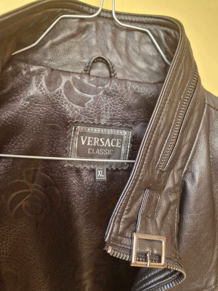 Оригинално яке Versace ново
