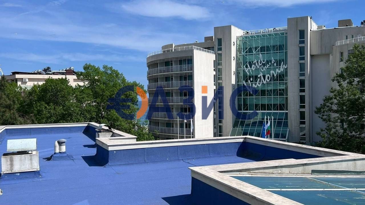 Продава се Тристаен апартамент в к.к. Слънчев бряг - 120 кв.м за 1000 €/кв.м - Снимка #1