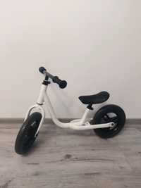Tricicleta fără pedale