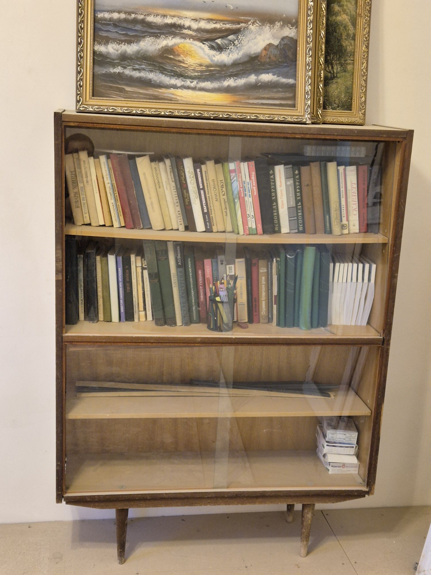 Книжный шкаф Чехословакия