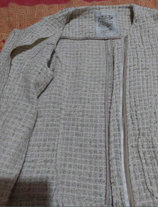 Jachetă clasic oficce cu fir auriu