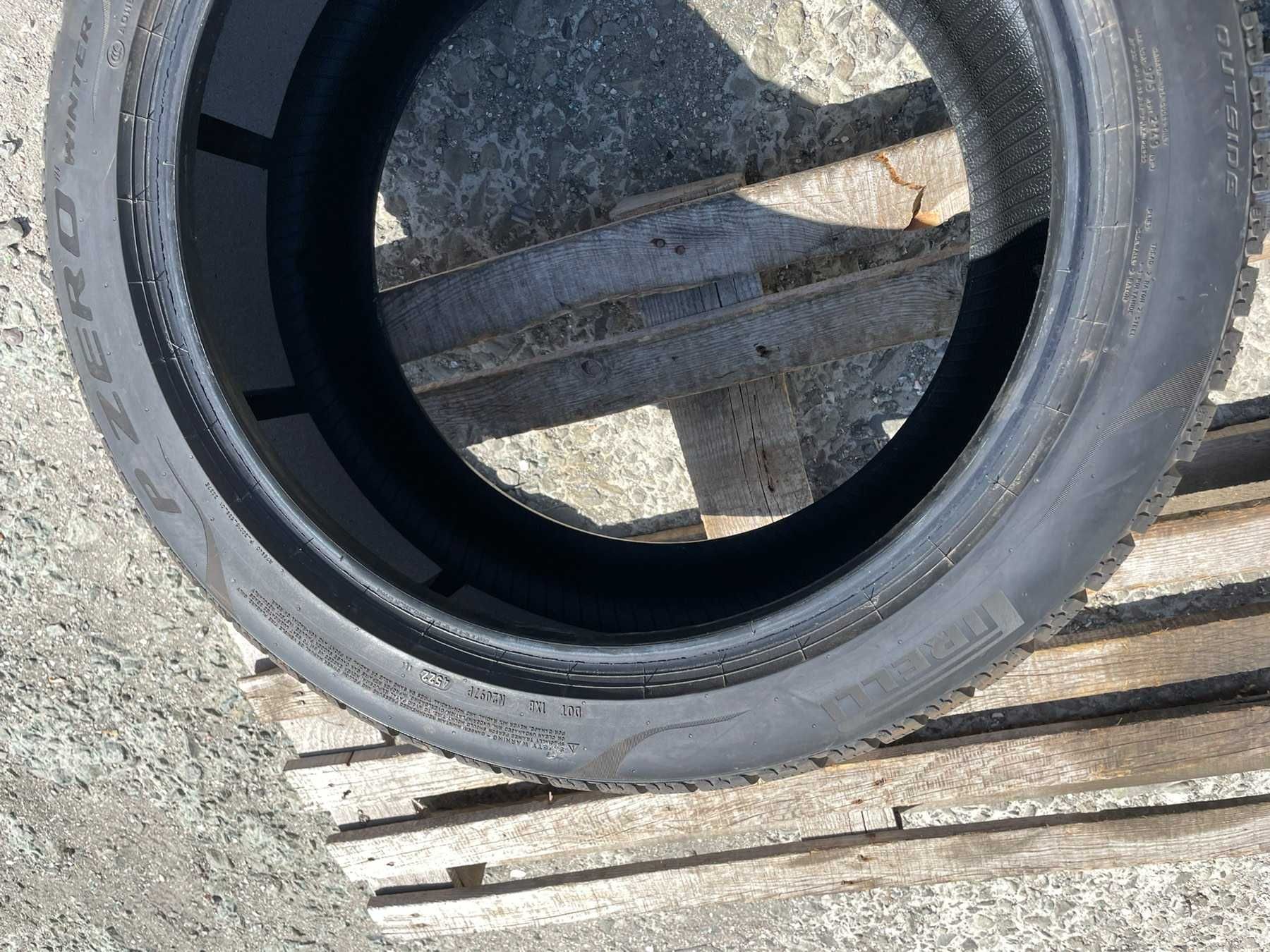 285/40/19 Pirelli PZero Winter TO Elect PNCS Dot 2022 TESLA S Единичка