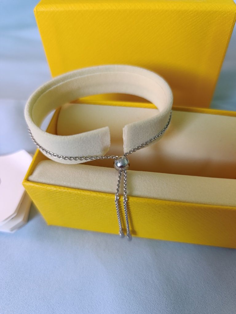 Гривна Swarovski Infinity