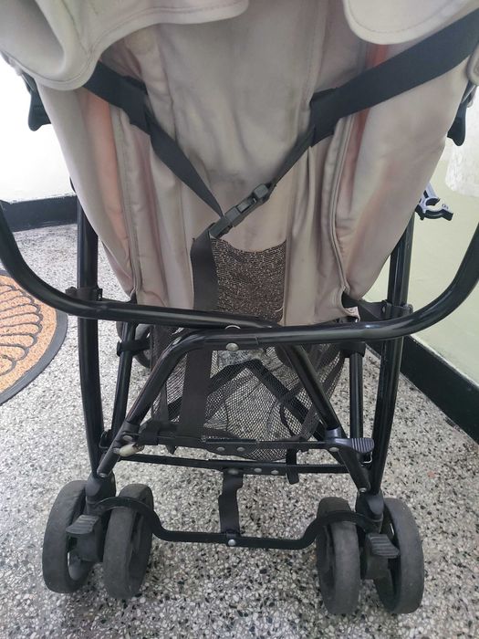 лятна количка като чадър