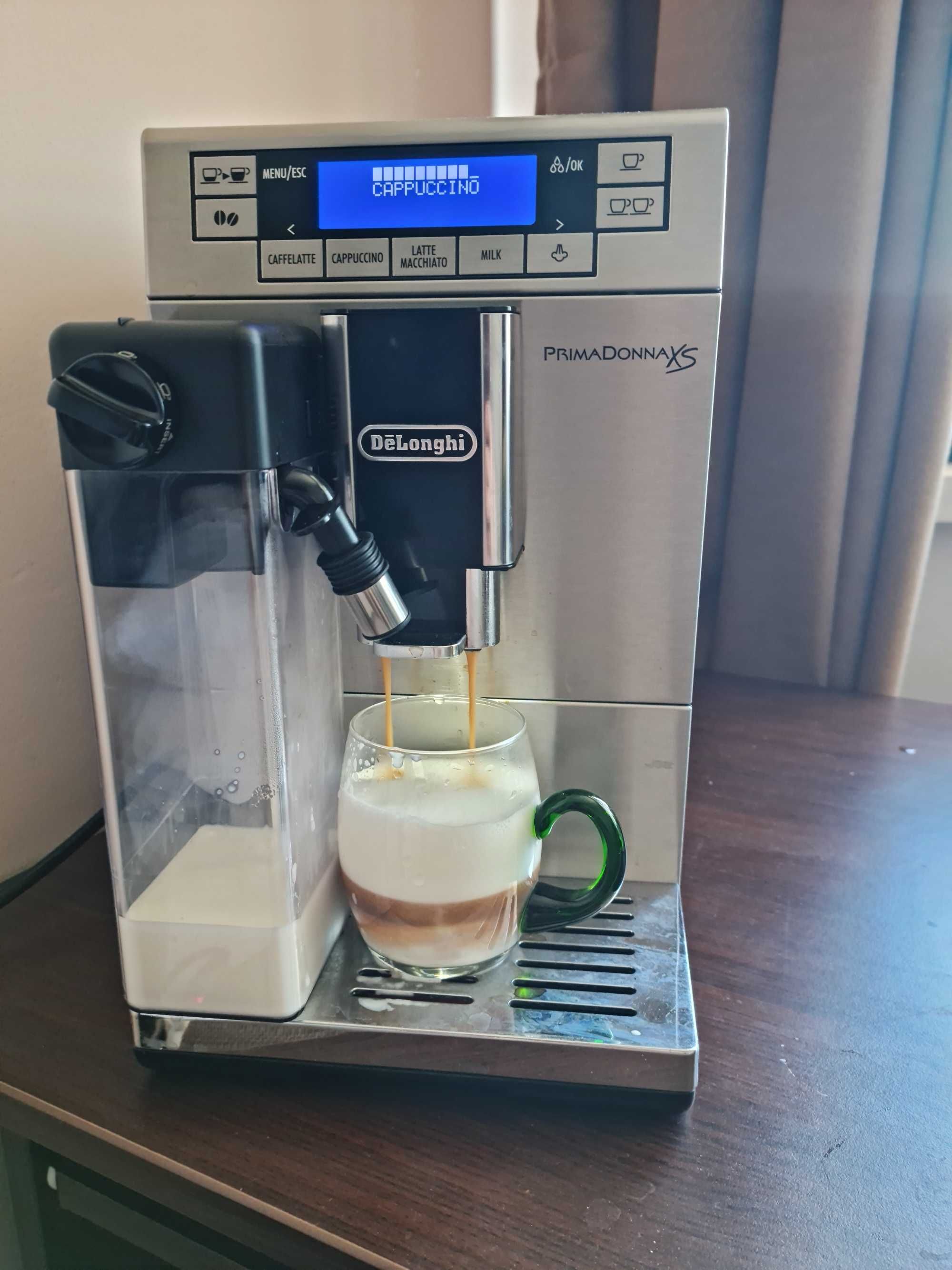 Espressor cafea automat  DeLonghi PrimaDonna XS