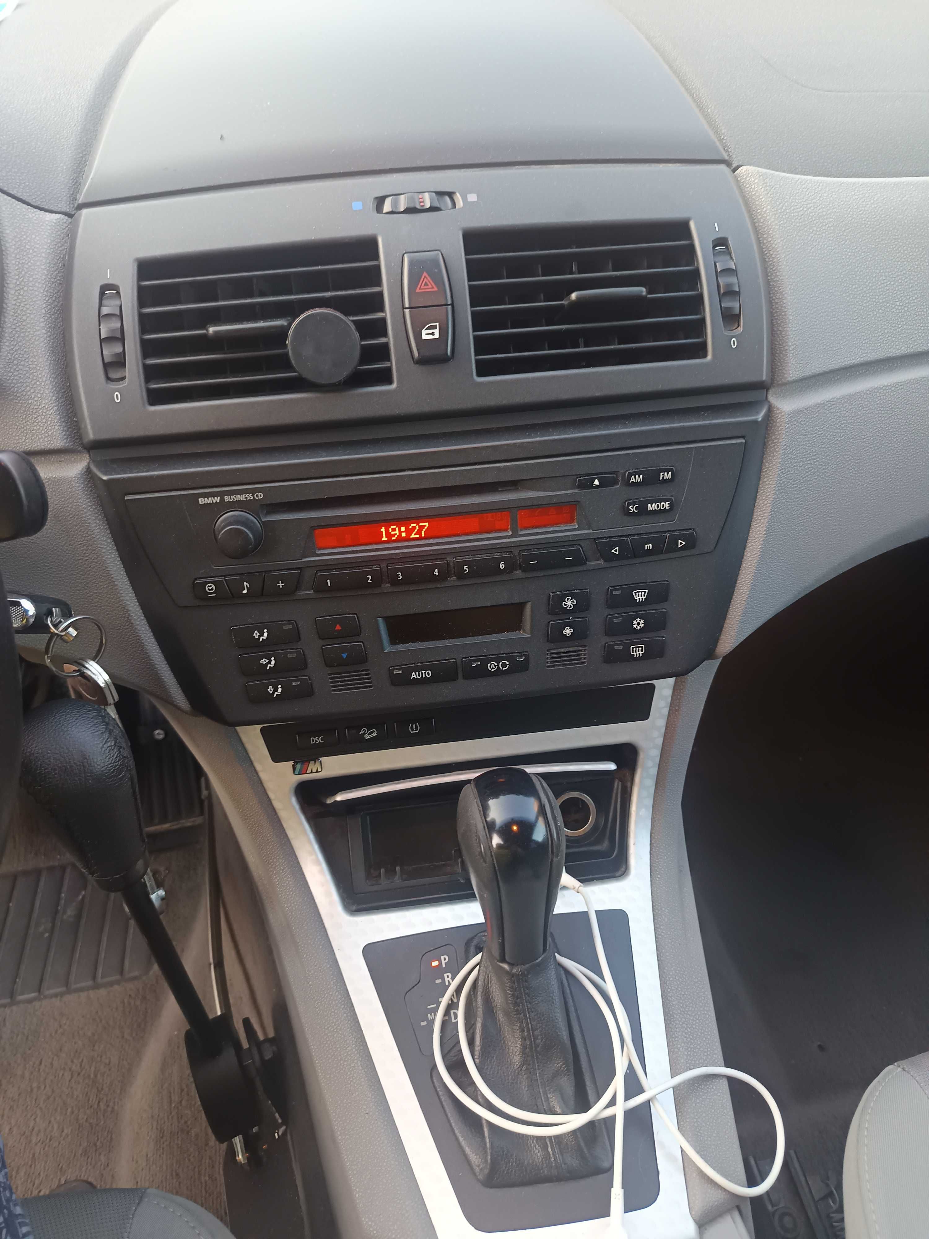 Vând BMW X3  3.0d automat  2005