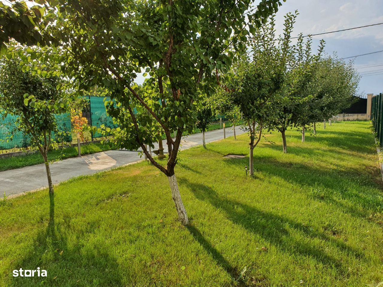 Locatie evenimente/petreceri la piscina, jacuzzi, piscina interioara