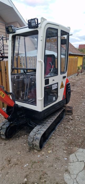 Execuție Lucrari l cu Escavator de 1.7 tone,canalizări,pluviale,fose