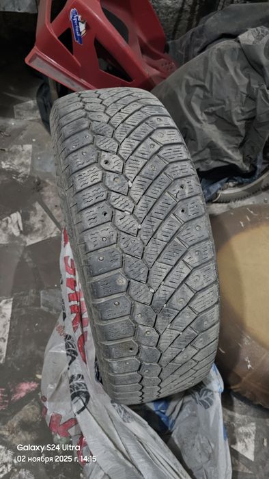 Продам зимнюю резину с шипами. 205/65/16