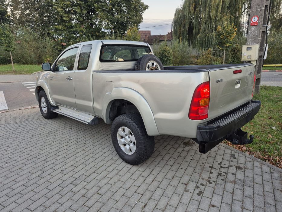 Toyota Hilux/2007/Klima/4x4/Blocant/LADA LUNGĂ!
