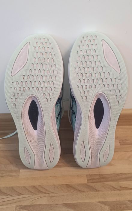 Asics Magic Speed 4 (carbon)