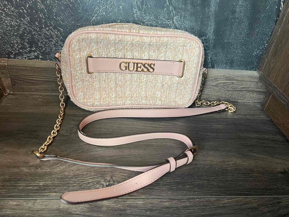 Дамска оригинална чанта Guess - нова