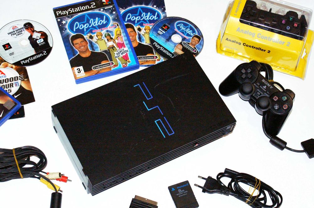 PS2 Fat PlayStation 2 + подарък 6 игри и два контролера