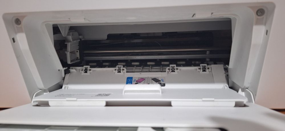 Vând imprimantă  hp funcițională