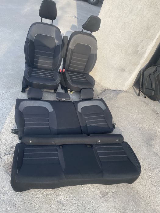 Scaun banchete kit Logan 3 sandero 3 jogger in stare inpecabila