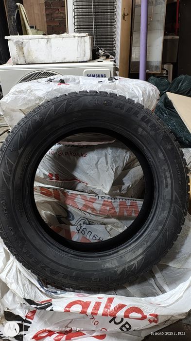 Продам шины sailun ice blazer 225/60 /18/ 4шт шипованная