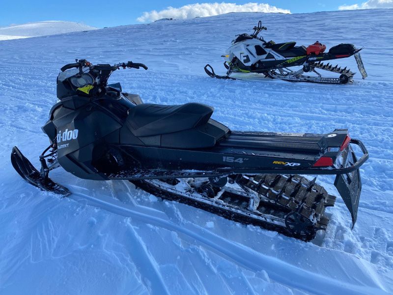 Моторна шейна Ski Doo Summit Rotax 800R E-tec