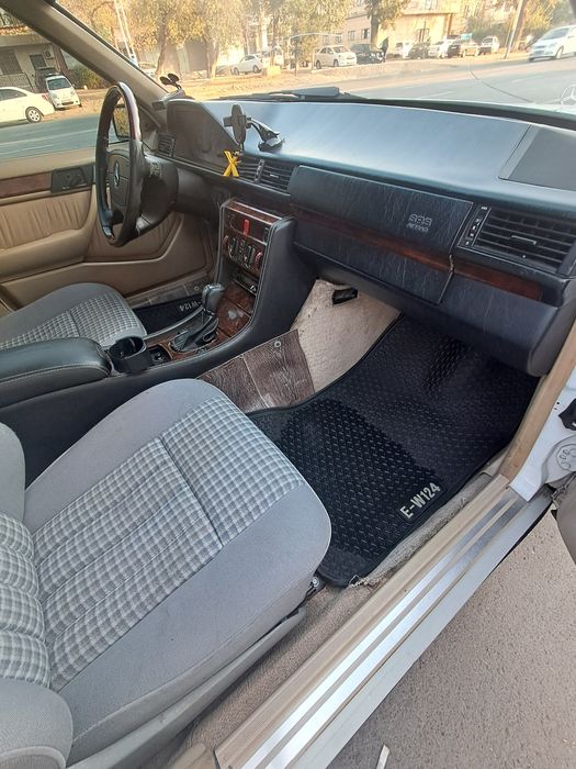 Мерседес Бенз 124