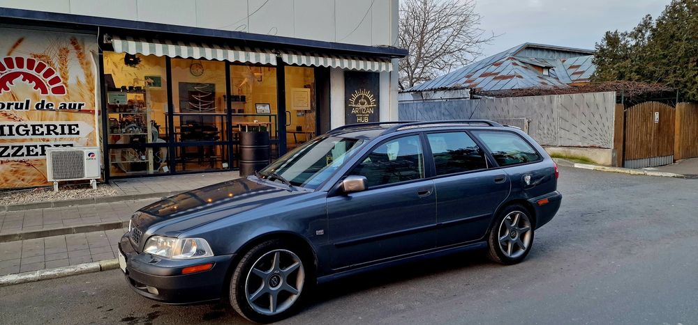 Volvo V40 T4 -200 CP
