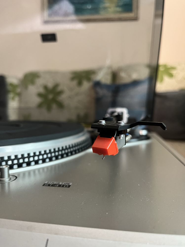 Fisher MT 6410 грамофон