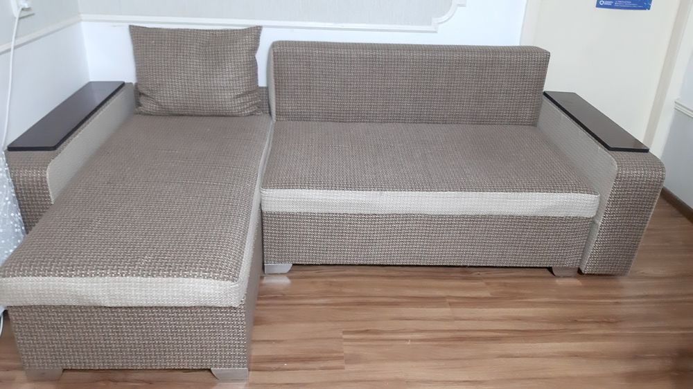 Диван кравать сотилади