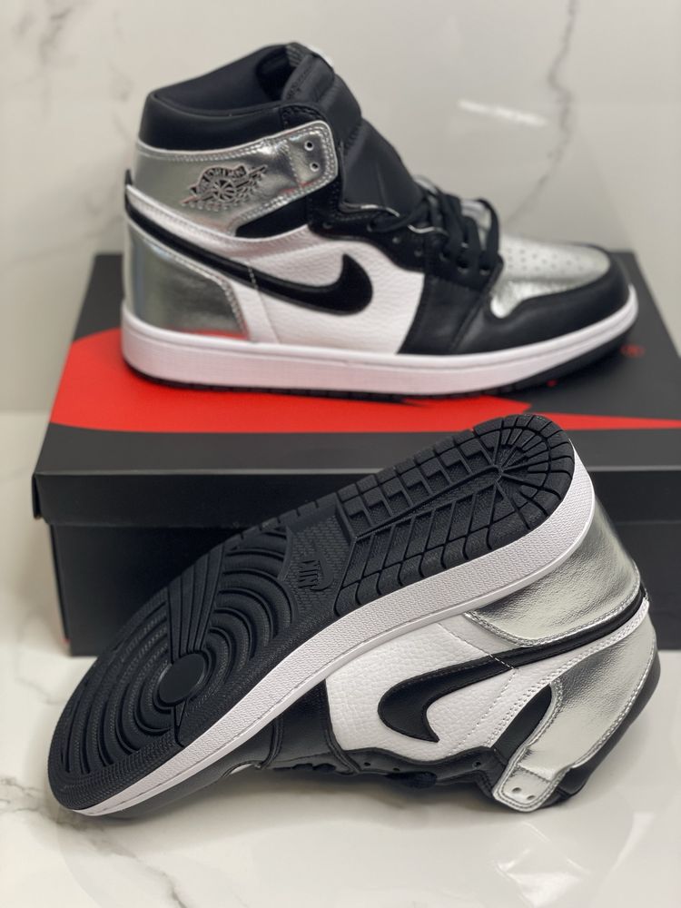 Air Jordan 1 Retro High Silver Toe Metallic