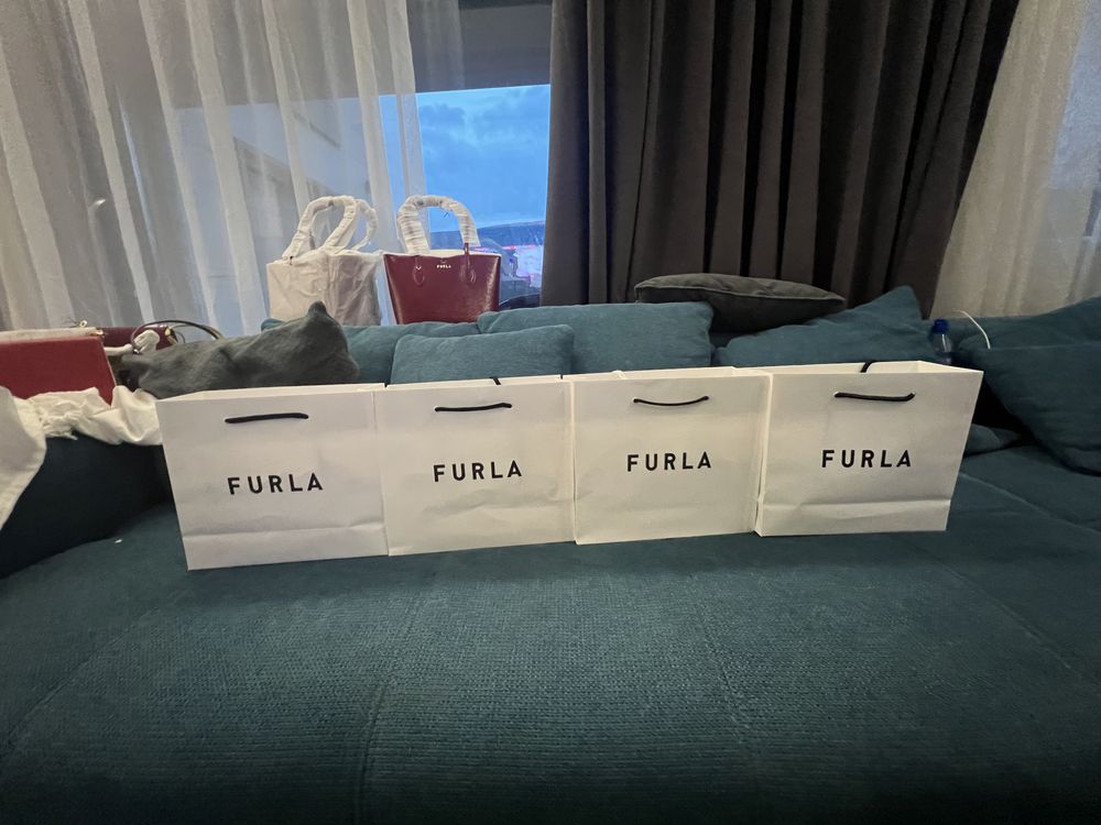 FURLA SPLENDIDA Bon and Ciliegia.100%оригинал.С етикети,сериен номер.