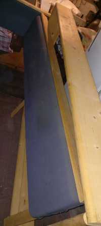 Cadru pat din lemn cu protectii perete tapitate, capitonate cu burete