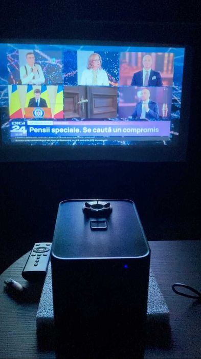 Videoproiector portabil 1080P