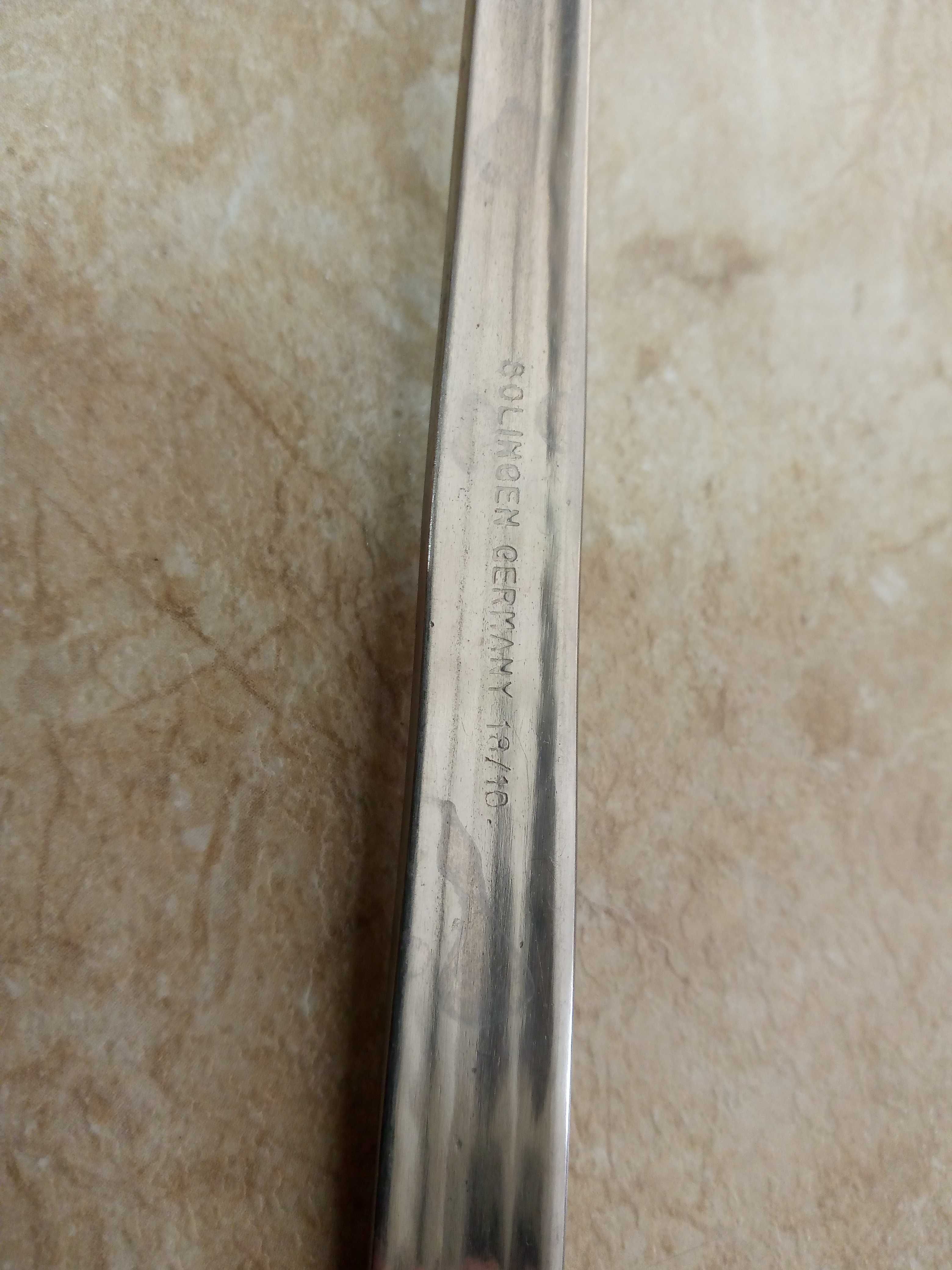 Столовые ложки BergHoff  5шт и Solingen 5шт(Германия).Цена 80т за все