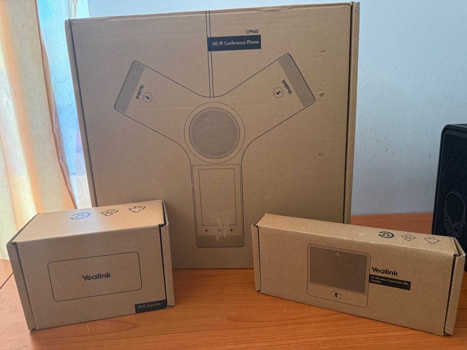 Конферентен VoIP телефон Yealink CP960, 5" (12.7 cm) цветен LCD