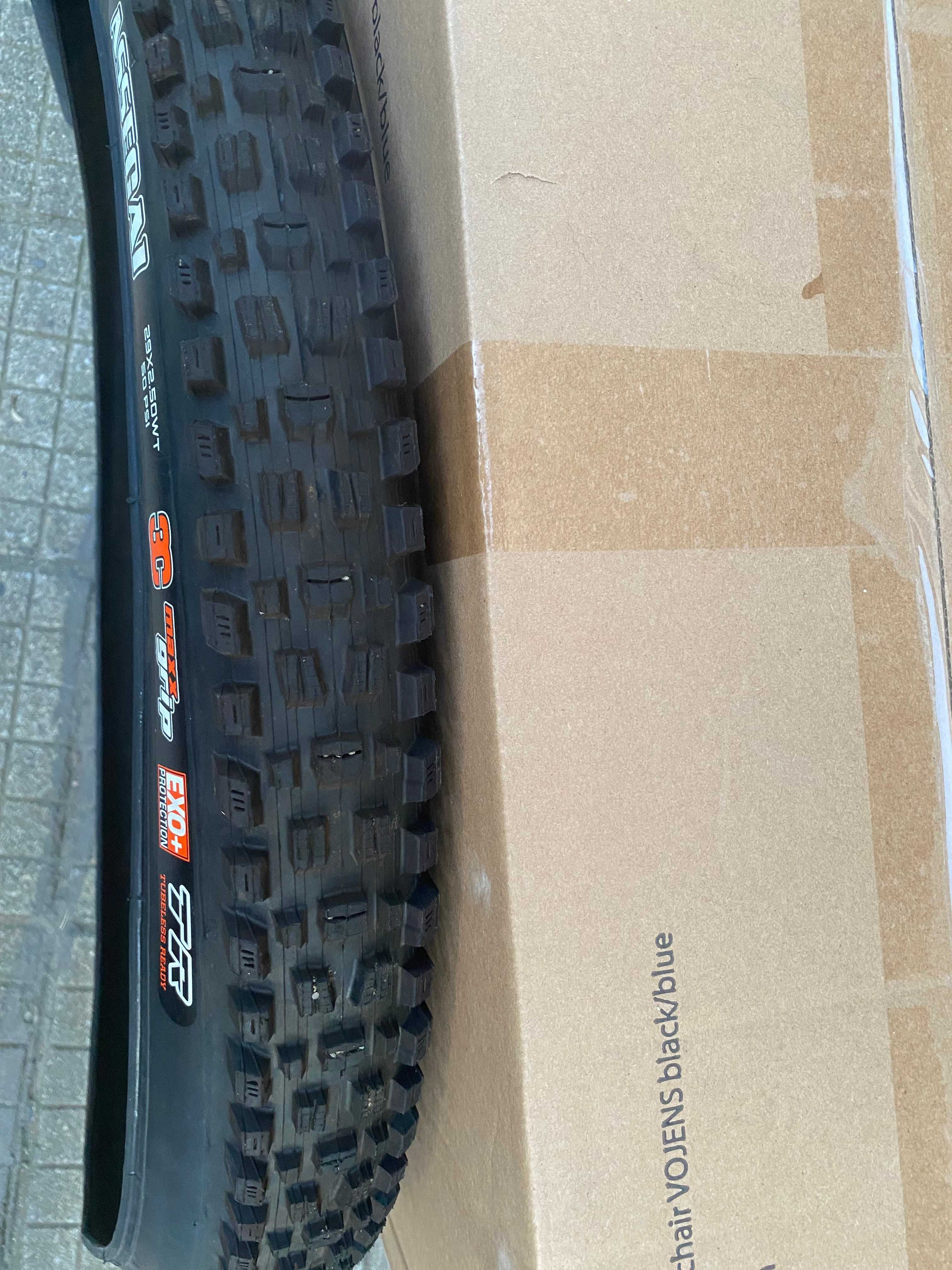 Продавам гуми MAXXIS за колело 29 инча