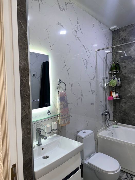 Sergeli hovli sotiladi 2.5 sotiq tayyor yashashga