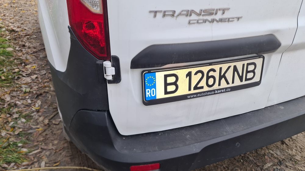 Vând Ford Transit Connect  euro 6, fabricat în 2015, 5 locuri