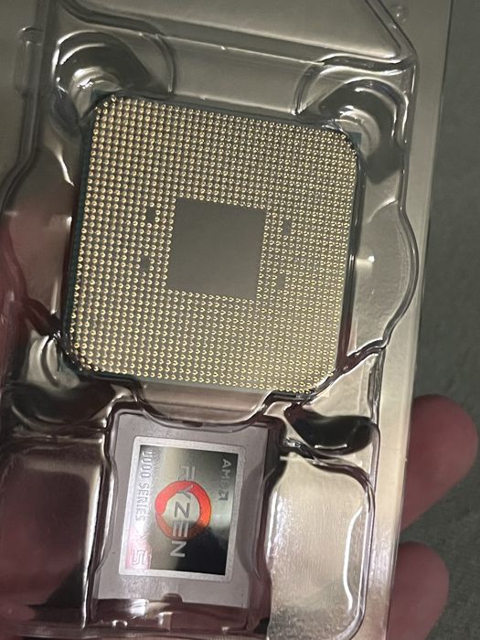 Procesor AMD Ryzen 5 1600 + cooler wraith cadou